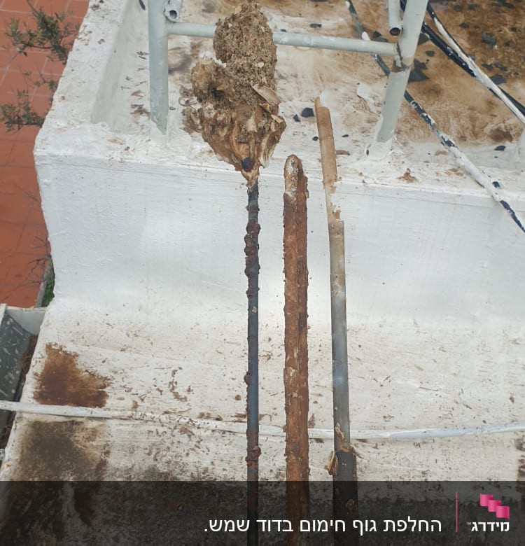 אלקטרודות חימום עם חלודה והצטברות אבנית